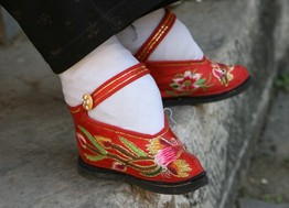 foot-binding-in-china-by-johnbullas.jpg