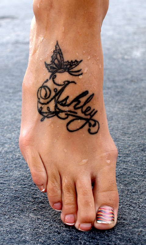 Foot tattoos seem to be all the rage right now, everyone wants one!