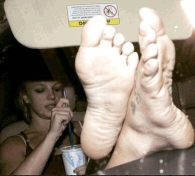 Pictures Of Britney Spears Barefoot