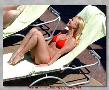 Britney Spears foot photo from jenniferlopez.net... Britney Spears feet photo from jenniferlopez.net...