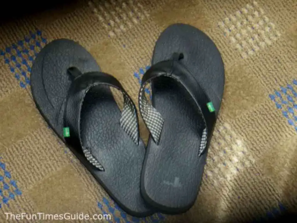 Sanuk, Shoes, Mens Sanuk Yogi 4 Flip Flops